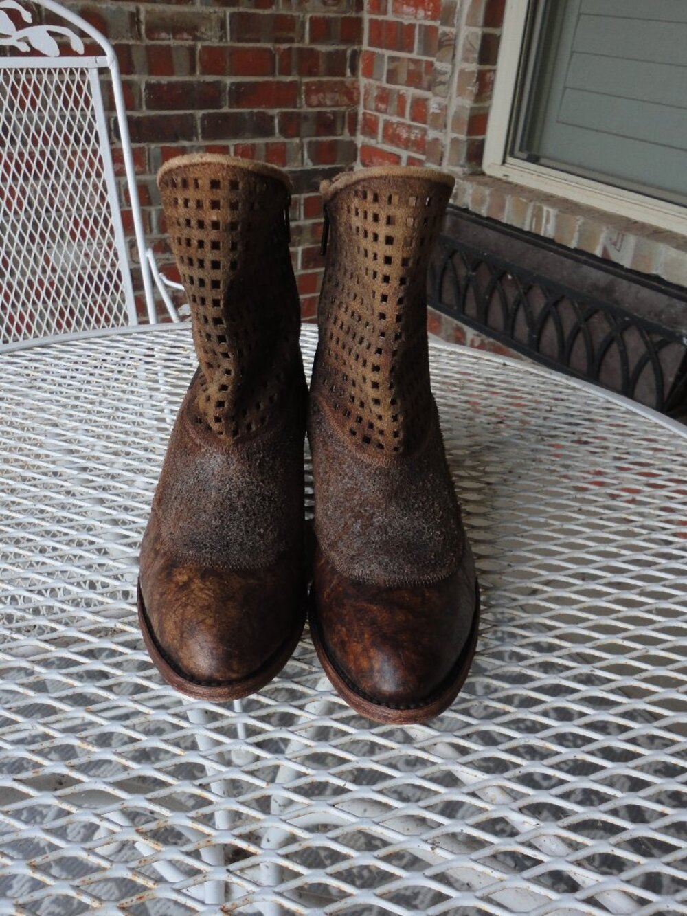 CORRAL Vintage Women's Brown Leather Basketweave Ankle Boots Size 8.5